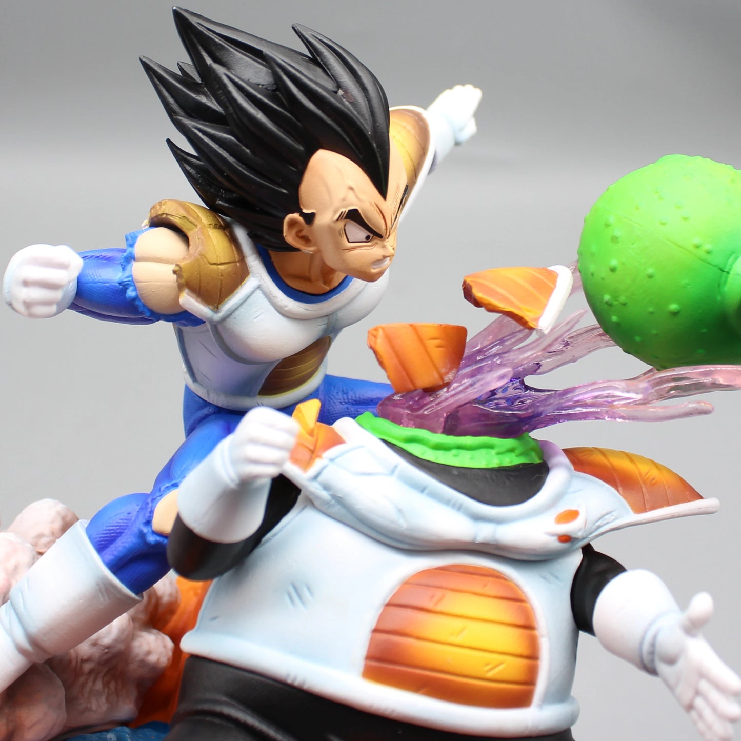 Dragon Ball Z - Vegeta VS Guldo Figure