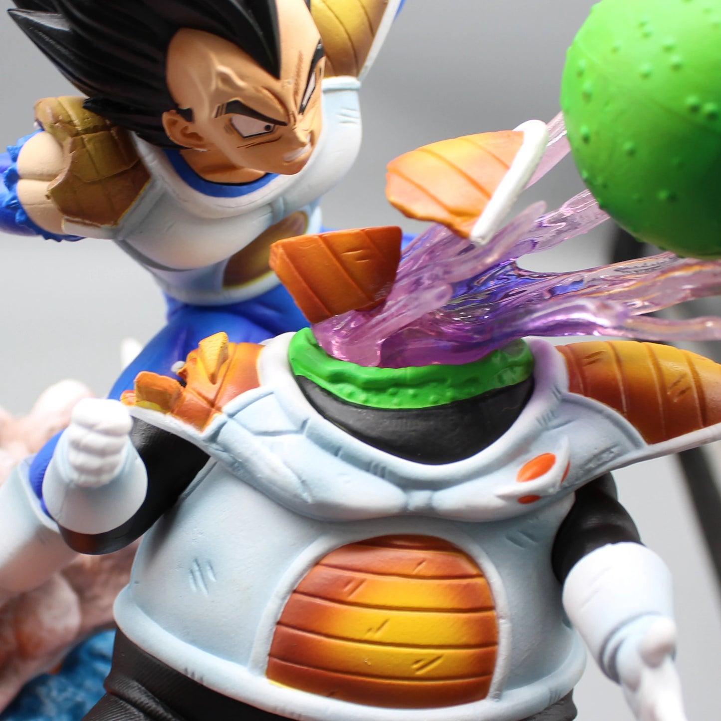 Dragon Ball Z - Vegeta VS Guldo Figure