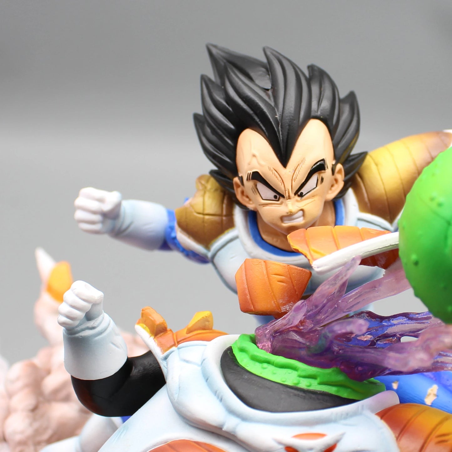 Dragon Ball Z - Vegeta VS Guldo Figure